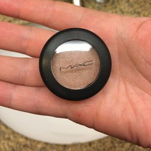 MAC eye shadow